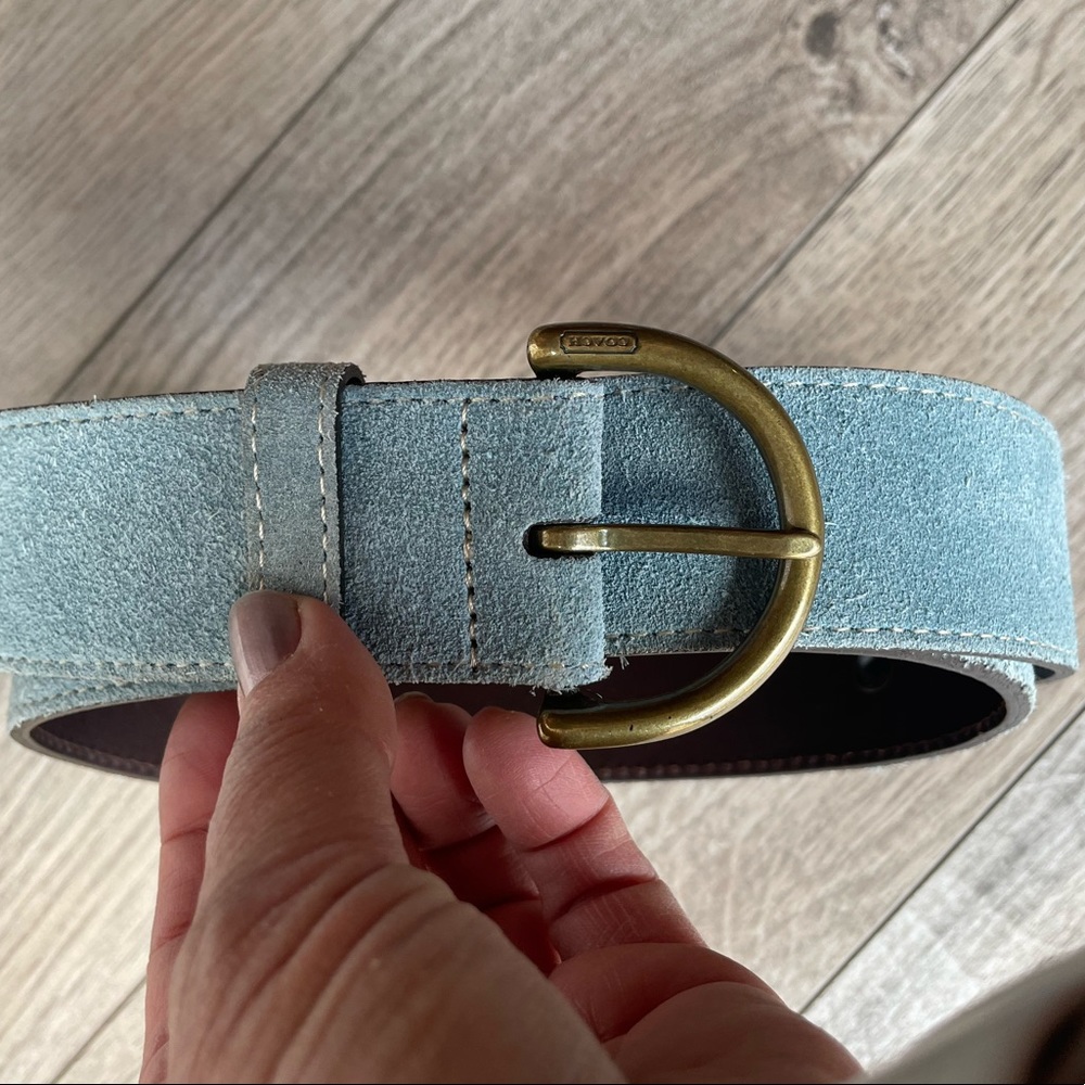 Vintage blue suede Coach belt Medium